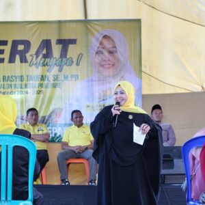 Revolusi Politik Ke-Ummat-an Erna Rasyid Taufan