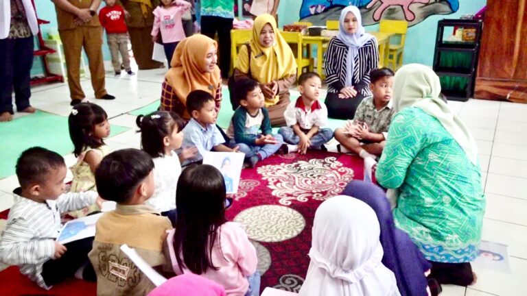 Bunda PAUD Pangkep Tinjau Pelaksanaan MPLS di TK Semen Tonasa II