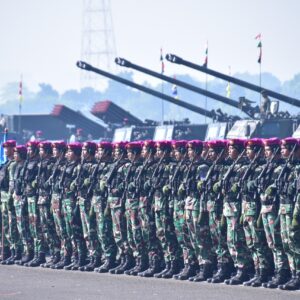 Semangat Prajurit Pasmar 1 Ikuti Latihan Upacara Kehormatan Militer