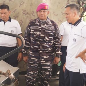Sambil Berolahraga, Danpasmar 1 Tinjau Sarpras di Kesatrian Marinir Baroto Sardadi di Marunda