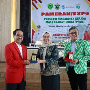 Pameran PPMU 2025: Momentum Kuatkan Sinergi Unhas dan Pemkab Barru