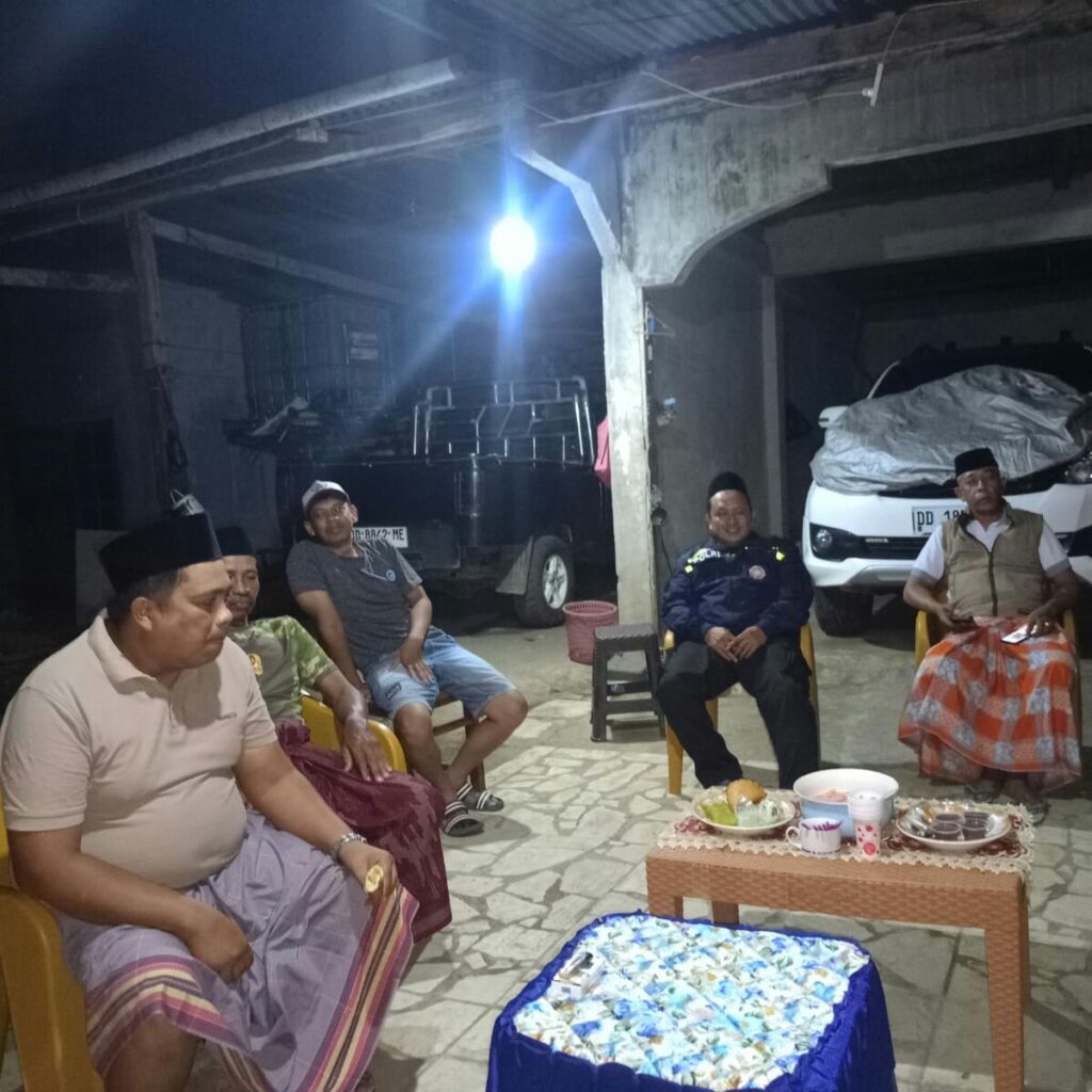 Kapolsek Minasatene Hadiri Takziah Keluarga Personel Polsek