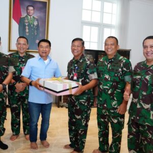 Jelang HUT ke-80, Mabes TNI Gelar Anjangsana ke Kediaman Jenderal TNI (Purn) Moeldoko