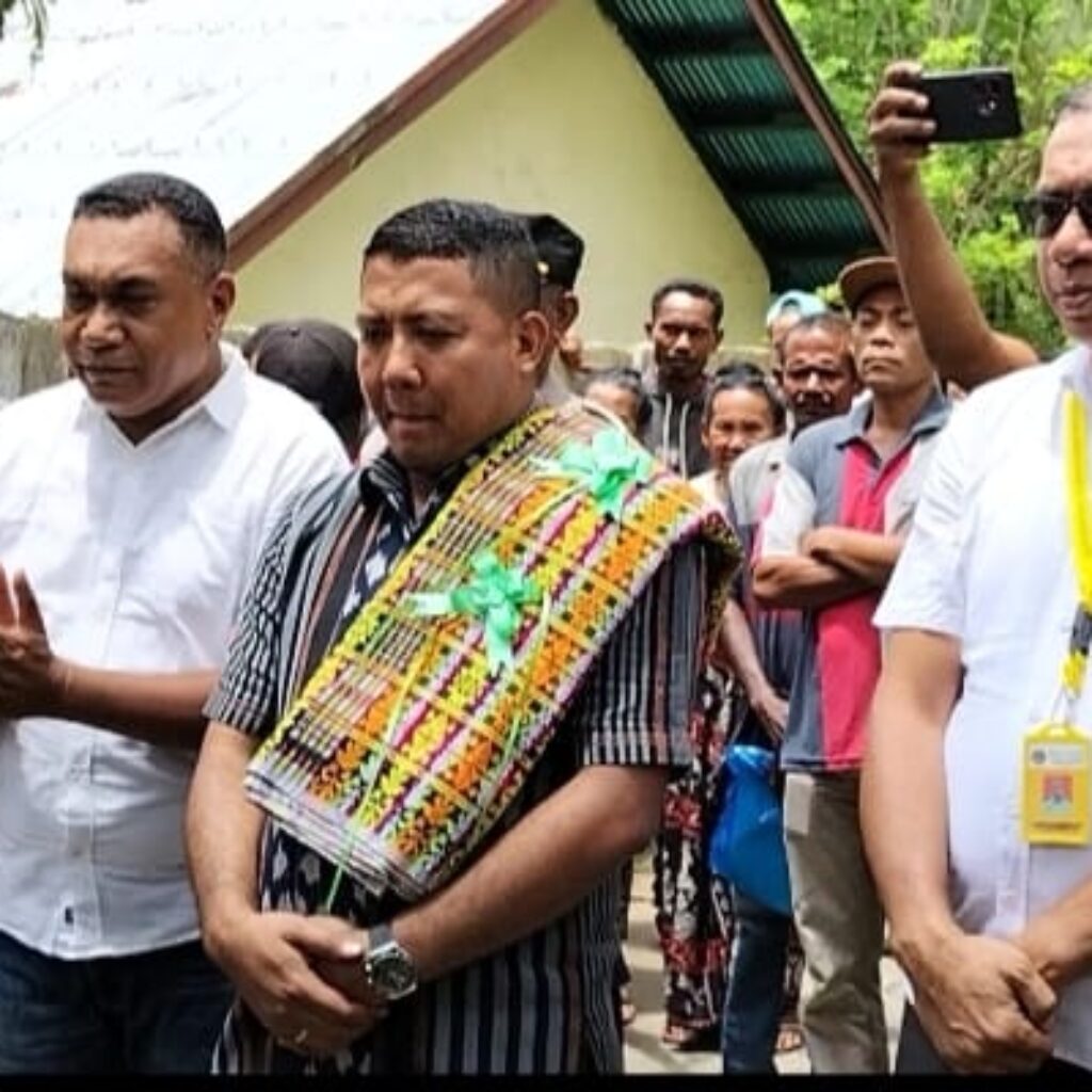Sejumlah 493 Warga Desa Nirangkliung, Sikka, Terima Sertifikat Tanah Program PTSL