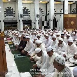 Pengurus Masjid Raya Islamic Centre Pangkajene Sidrap Berterima Kasih dan Bangga Dikunjungi Oleh Safari Shalat Subuh Berjemaah Majelis Syuhada Kota Parepare, Putihkan Masjid Raya Islamic Centre Pangkajene Sidrap