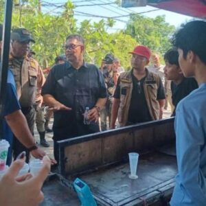 Penegakan Perda Satpol PP Diback Up TNI Polri Tertibkan Pedagang Kaki Lima