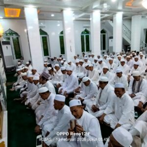 Meski Hujan, Jemaah Majelis Syuhada Parepare Laksanakan Safari Shalat Subuh