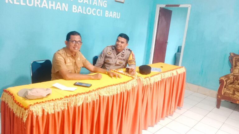 Kolaborasi Apik Bhabinkamtibmas dan Lurah Balocci Baru: Sinergi Kuat Wujudkan Keamanan Lingkungan yang Optimal