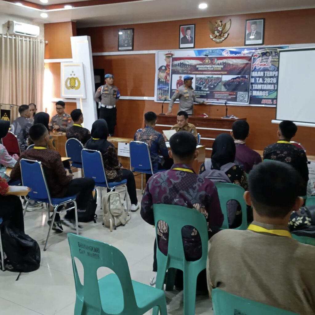 Wujudkan Rekrutmen Polri Bersih dari Percaloan, Propam Polres Maros Sosialisasikan Aplikasi QR Pelayanan Pengaduan.
