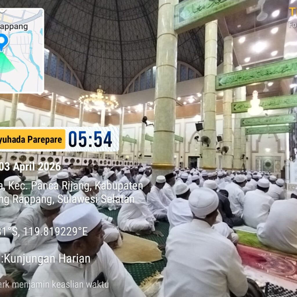 Sekitar 80 Mobil dan 500 Jemaah Majelis Syuhada Parepare Saat Melaksanakan Safari Shalat Subuh Berjemaah, Banjiri Masjid Raya Rappang Kabupaten Sidrap Sebagai Kunjungan Perdana Keluar Daerah  Usai Lebaran Idul Fitri
