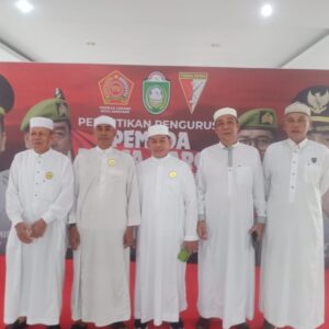 Pemandangan Tak Biasa, 50 Pejuang Subuh Bergamis Putih Hadiri Pelantikan PPM Parepare, Ini Sosok Majelis Syuhada