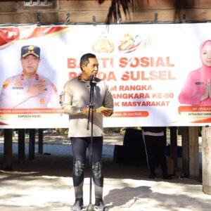 Polda Sulsel Gelar Bakti Sosial di Pulau Lanjukang Sambut Hari Bhayangkara ke-80