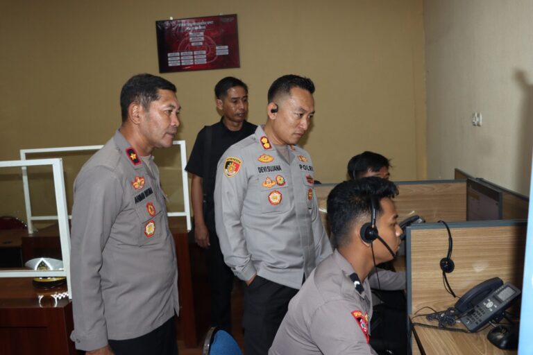 Kapolres Maros Sidak Pelayanan Call Centre 110, Pastikan Pelayanan Sigap Dan Humanis.