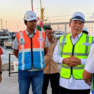 Komisi VII DPR RI Tinjau Kerusakan Pelabuhan Lorens Say Maumere Pascagempa