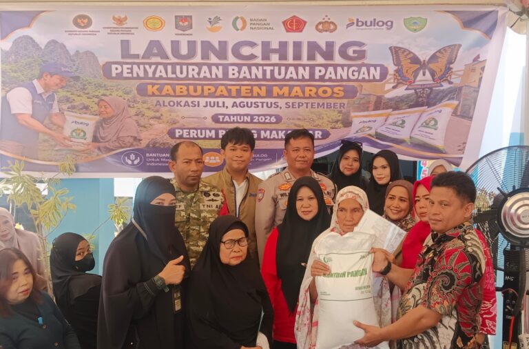 Kelurahan Hasanuddin Jadi yang Pertama, Salurkan Beras Bantuan Pangan ke Warga.