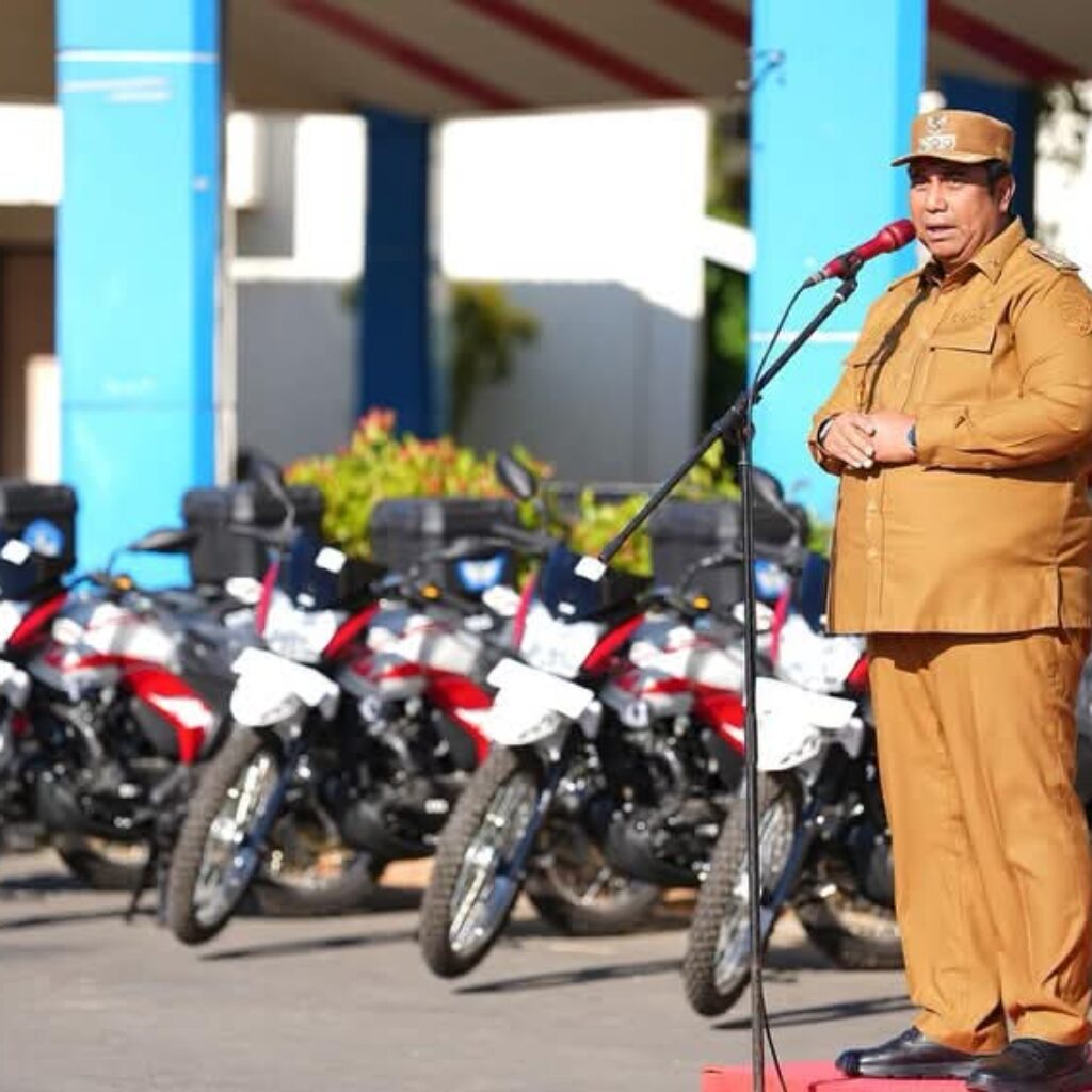 Bupati Maros Serahkan Bantuan Kendaraan untuk Guru di Wilayah Terjauh, Perkuat Akses Pendidikan Merata. 