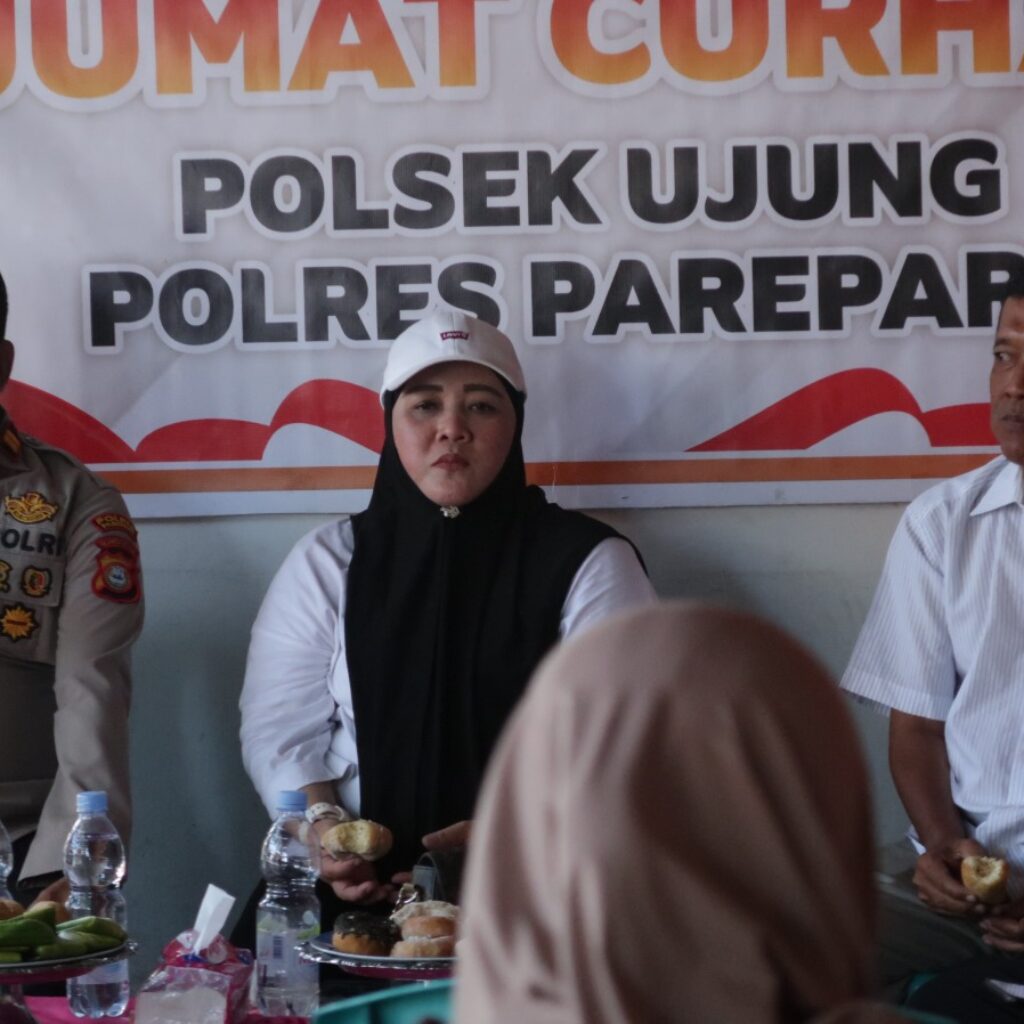 Jumat Curhat, Waka Polsek Ujung dan Lurah Ujung Bulu Bertemu Warga Samparaja, Pengadaan Tempat Sampah Jadi Permintaan