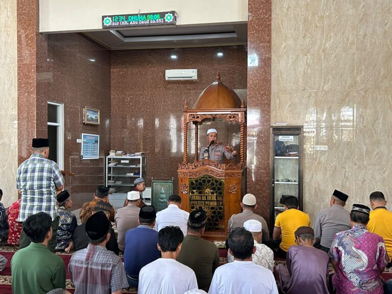 Wakapolres Pangkep Imbau Jamaah Waspada Penipuan Online dan Modus Penipuan Segitiga yang Kian Marak