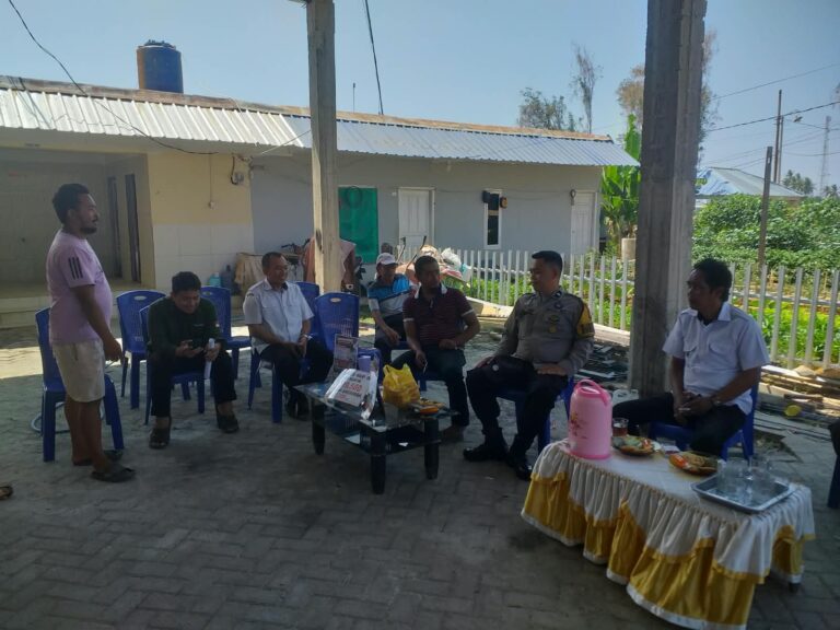 Hadir Langsung di Tengah Warga, Bhabinkamtibmas Polsek Segeri Ingatkan Bahaya Musim Kemarau  Cegah Karhutla, Hemat Air, Jaga Kesehatan